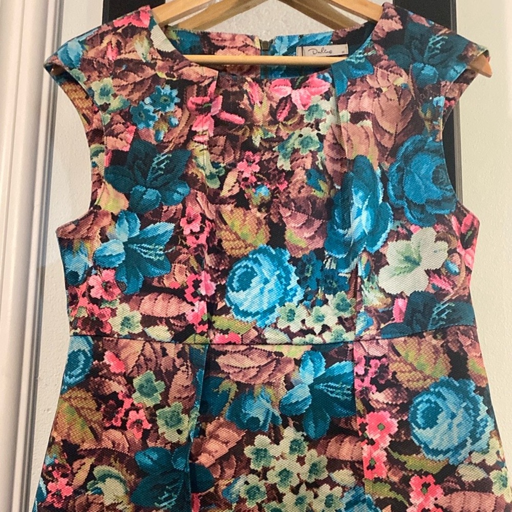NWT Vintage Darling Retro Patterned Multicolor Floral Cap Sleeve Dress